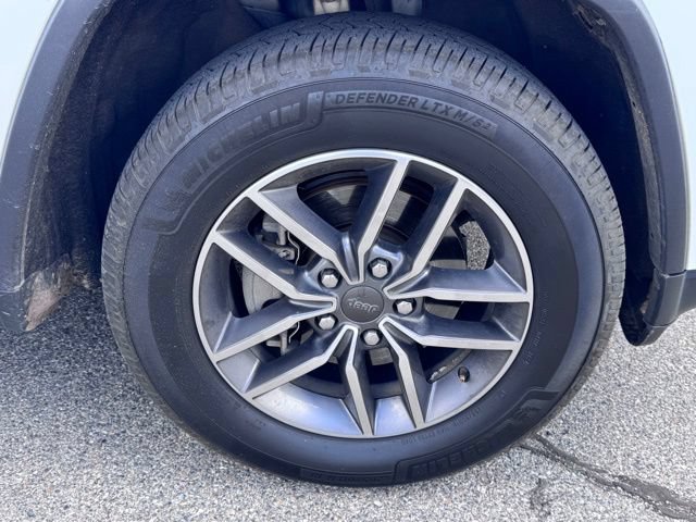 Used 2020 Jeep Grand Cherokee Limited AWD/4WD image 11