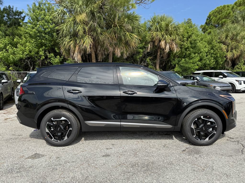 New 2026 Kia Sportage S image 3