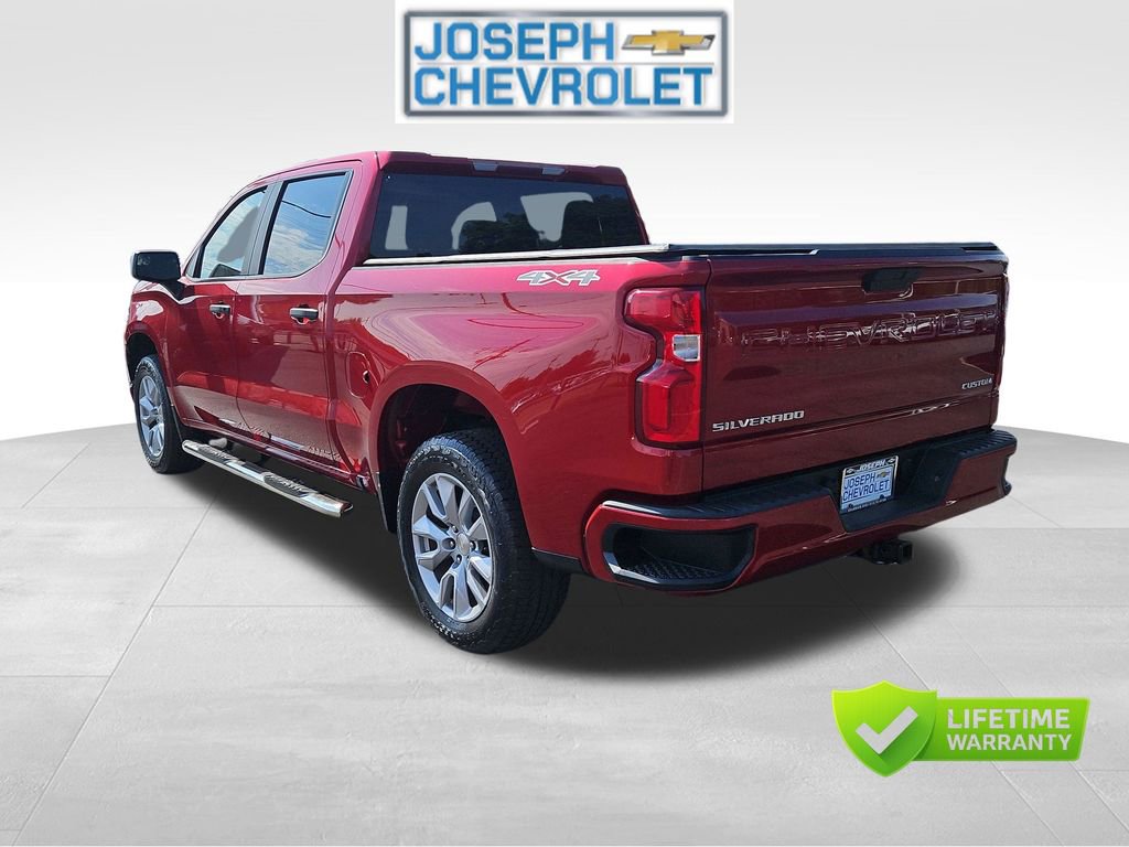 Used 2021 Chevrolet Silverado 1500 Custom w/ Safety Confidence Package AWD/4WD image 3