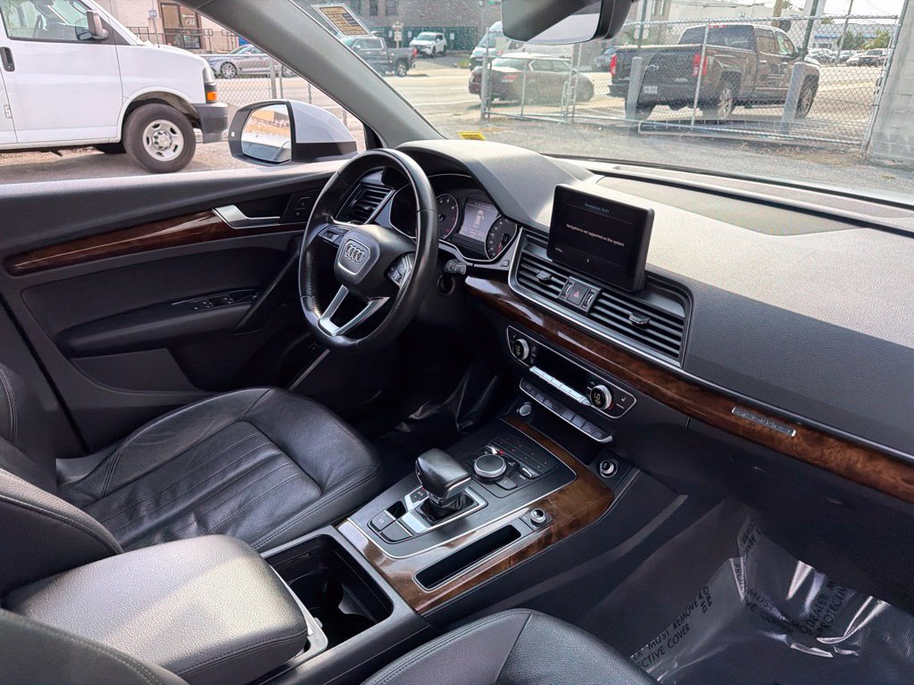 Used 2018 Audi Q5 2.0T Premium AWD/4WD image 15