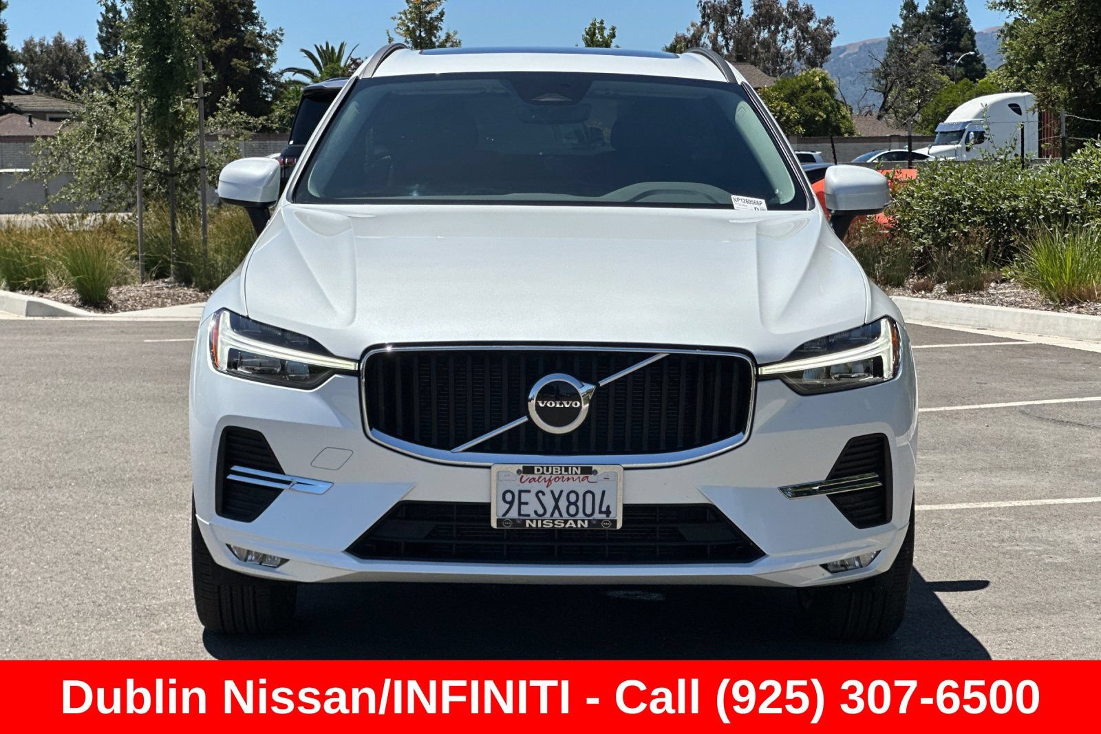 Used 2023 Volvo XC60 B5 Core w/ Protection Package Premier FWD image 9