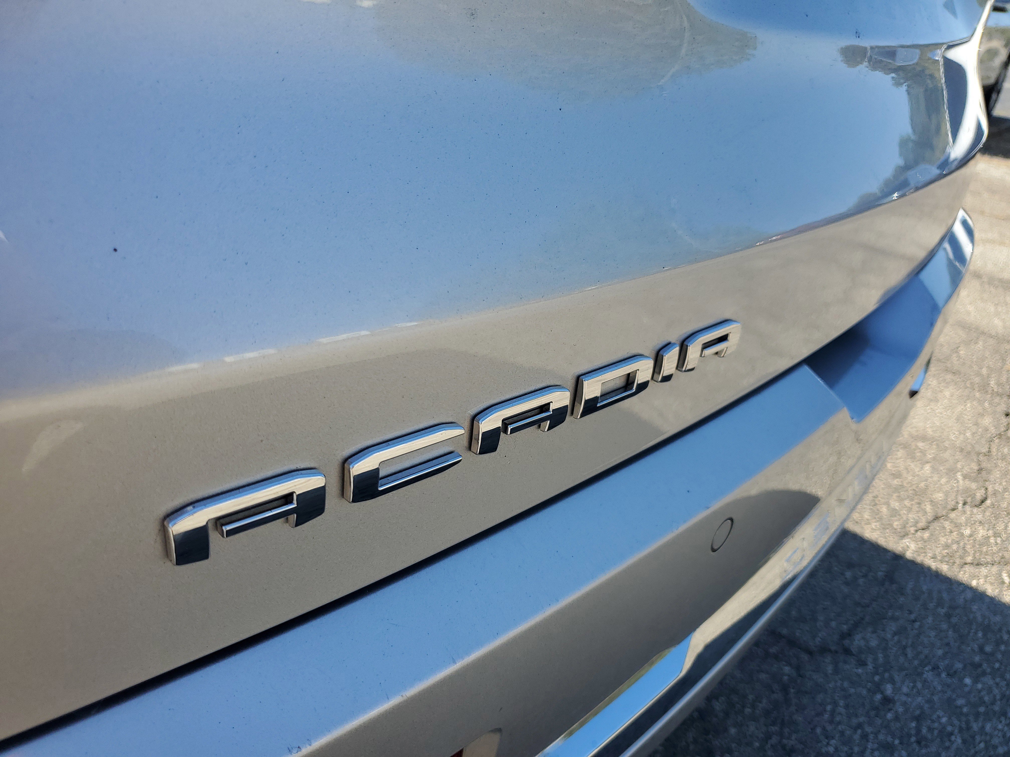 Used 2020 GMC Acadia Denali w/ Technology Package image 5