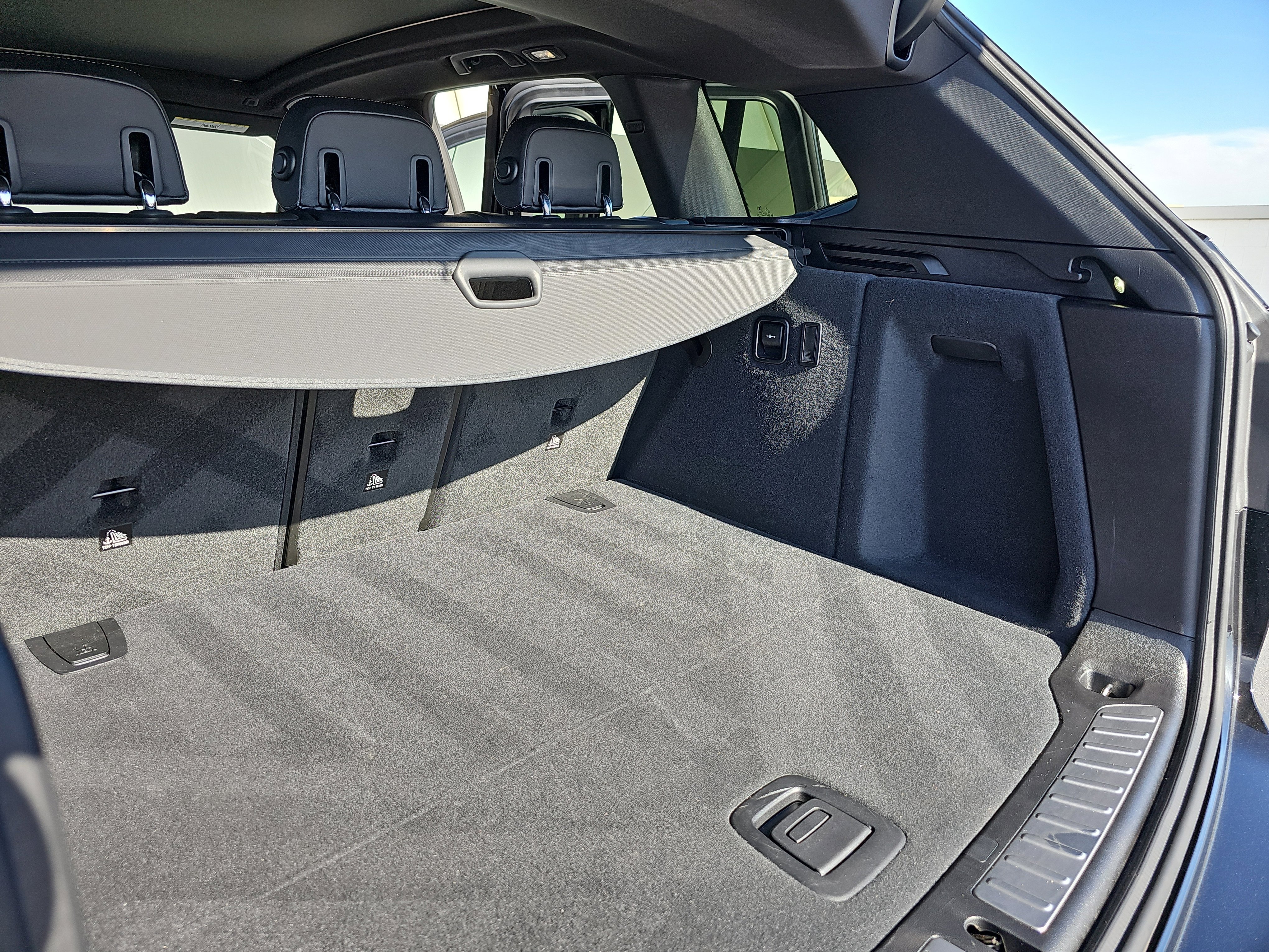 Used 2024 BMW X3 xDrive30i w/ Convenience Package image 12