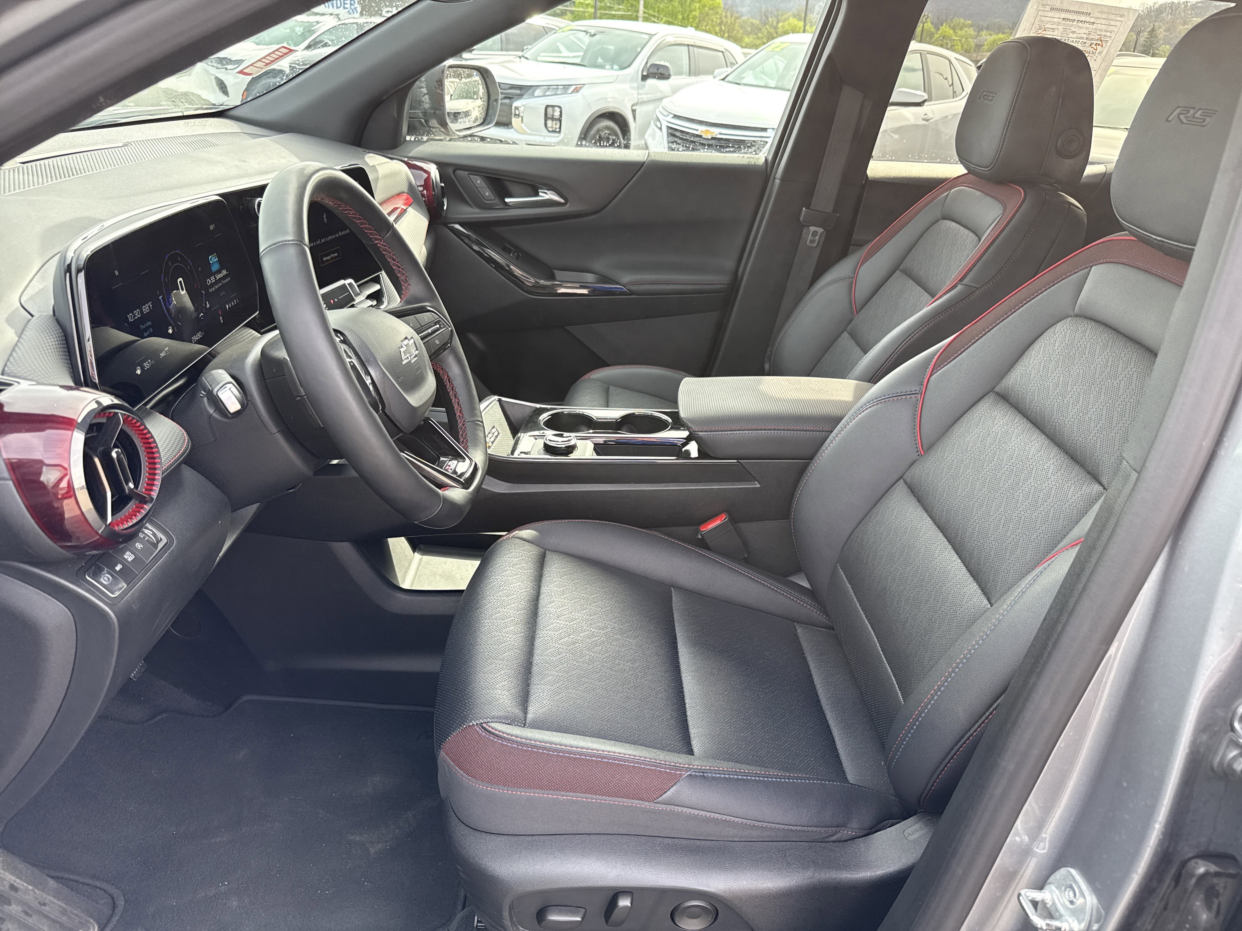 Used 2025 Chevrolet Equinox RS image 12