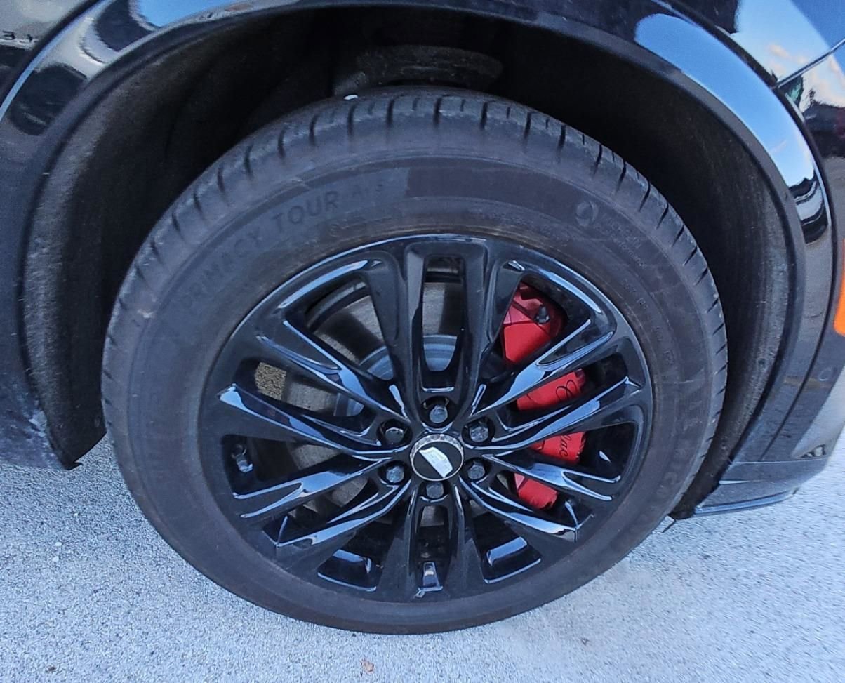 Certified 2025 Cadillac XT6 Sport w/ Platinum Package image 16