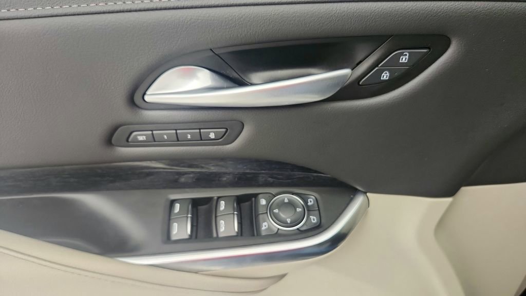 Certified 2023 Cadillac XT4 Premium Luxury w/ Cold Weather Package image 39