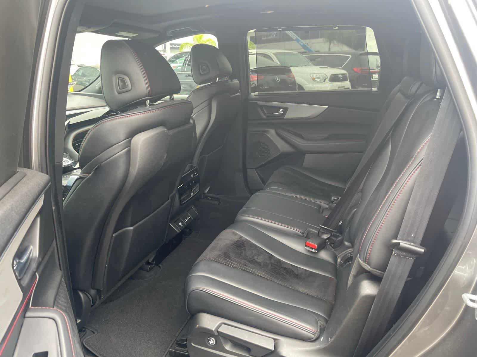 Used 2022 Acura MDX A-Spec AWD/4WD image 5