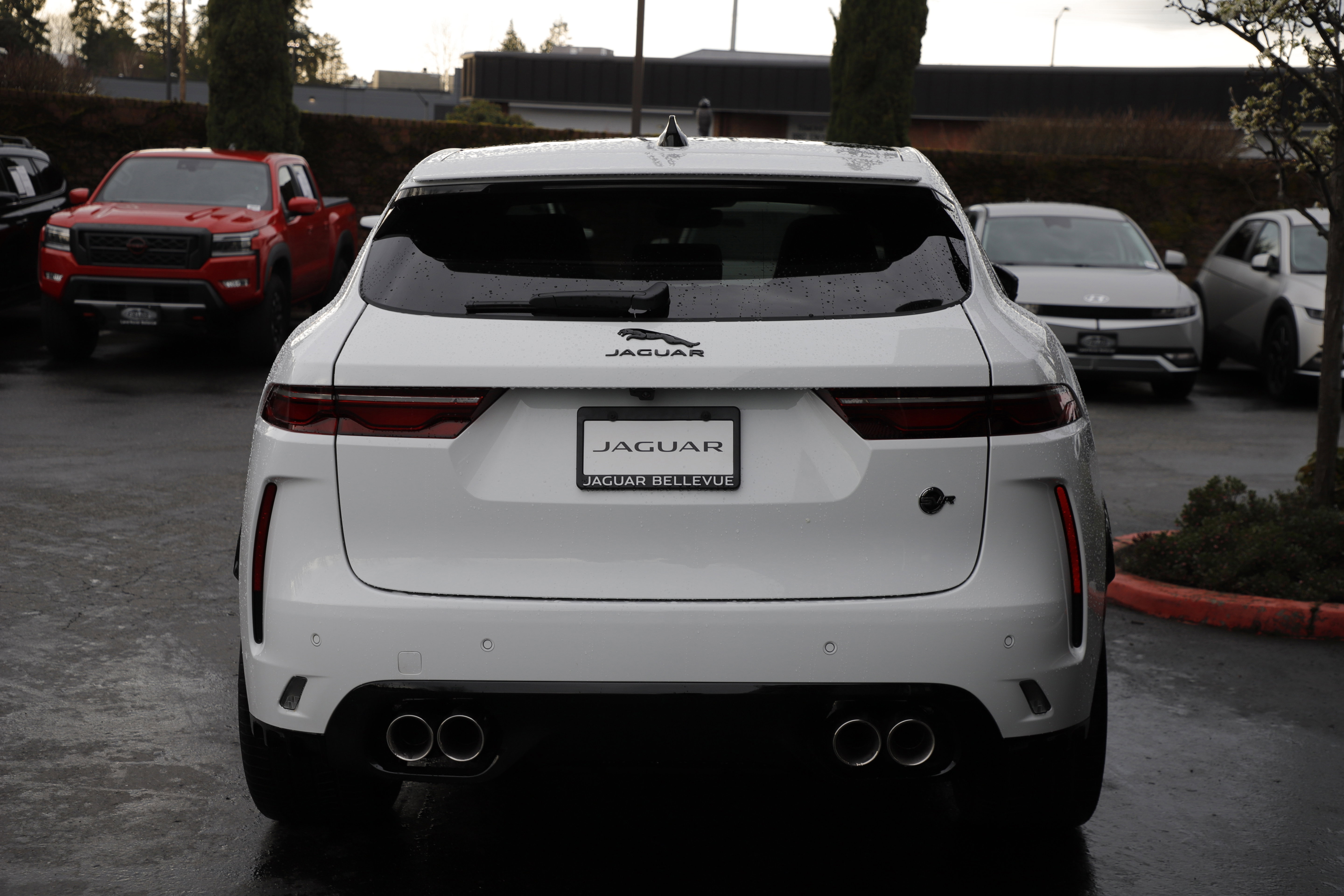 New 2026 Jaguar F-PACE SVR image 5