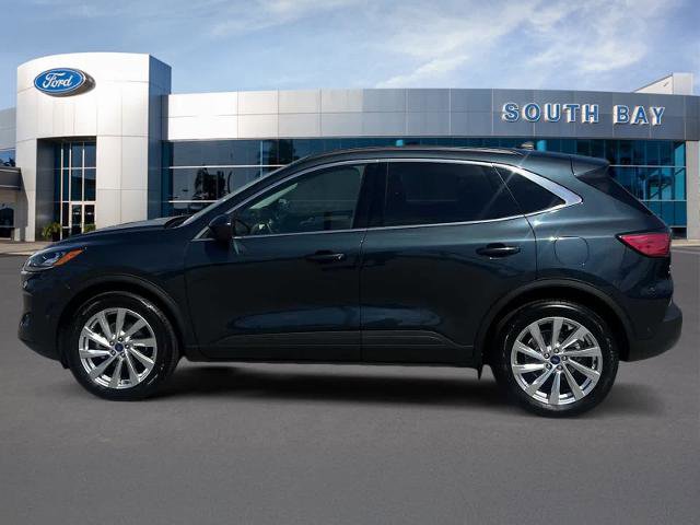 Certified 2022 Ford Escape Titanium w/ Titanium Elite Package image 2