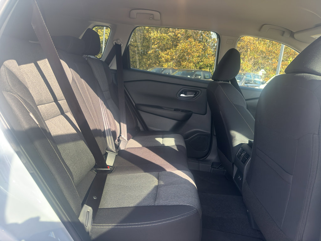 New 2026 Nissan Rogue SV image 17