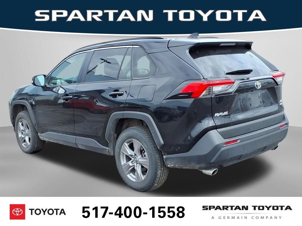 Used 2025 Toyota RAV4 XLE image 9