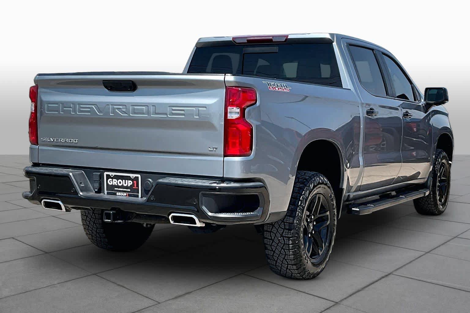 Used 2024 Chevrolet Silverado 1500 LT Trail Boss w/ LT Trail Boss Premium Package AWD/4WD image 13