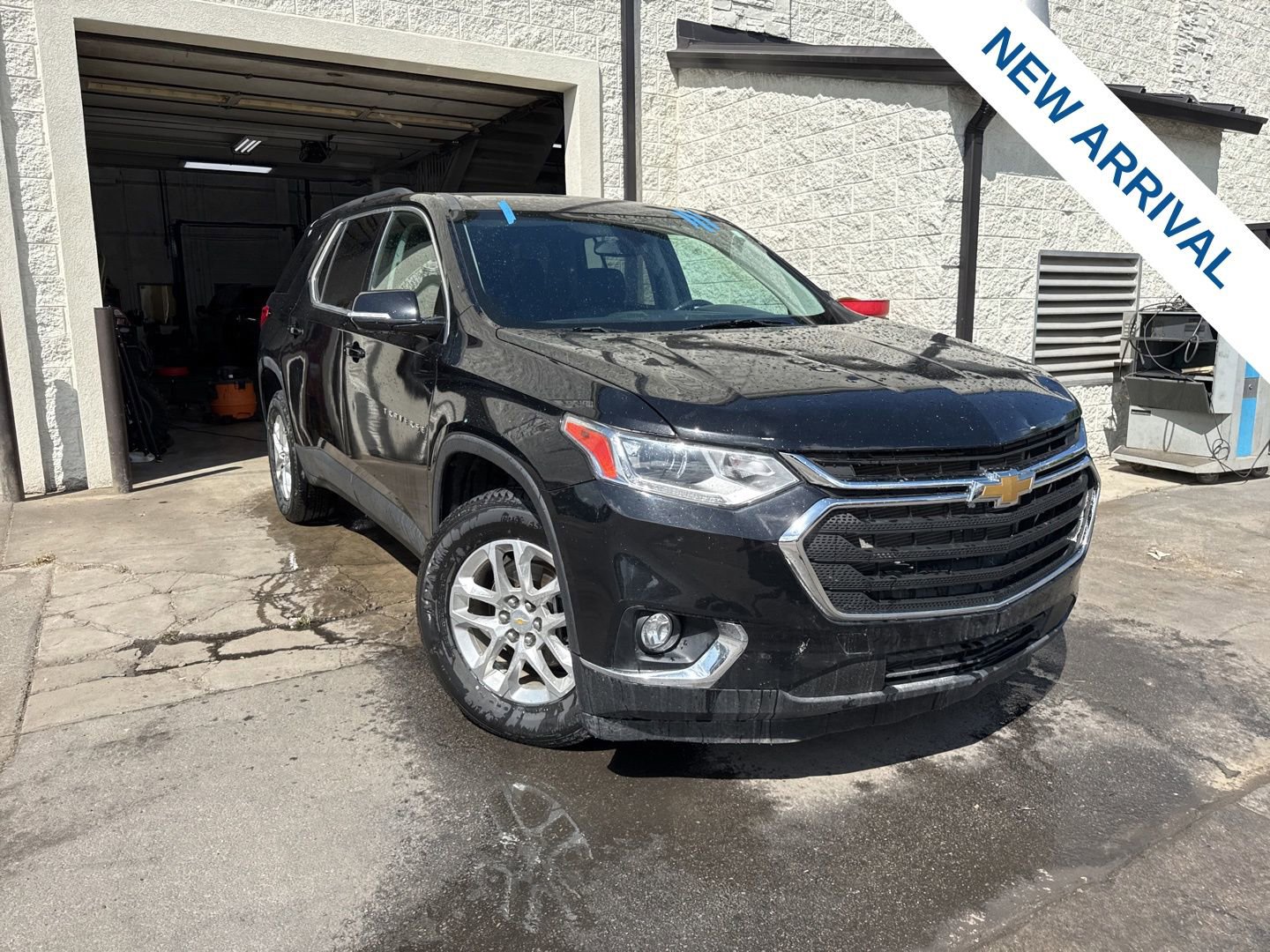 Used 2020 Chevrolet Traverse LT