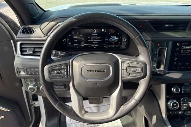 Used 2022 GMC Yukon Denali w/ Denali Reserve Package AWD/4WD image 16