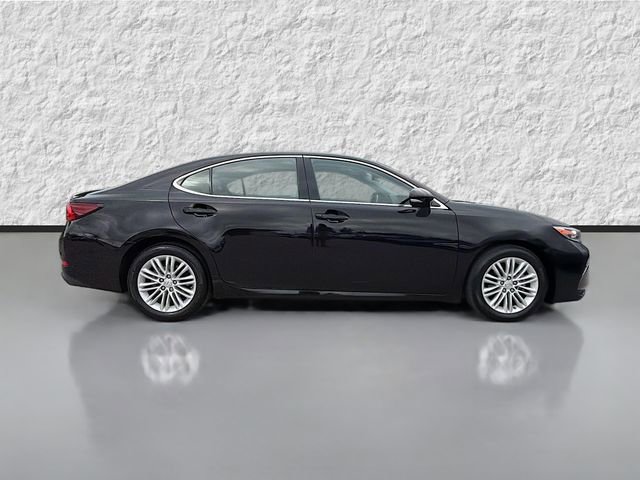 Used 2017 Lexus ES 350 w/ Premium Package image 2
