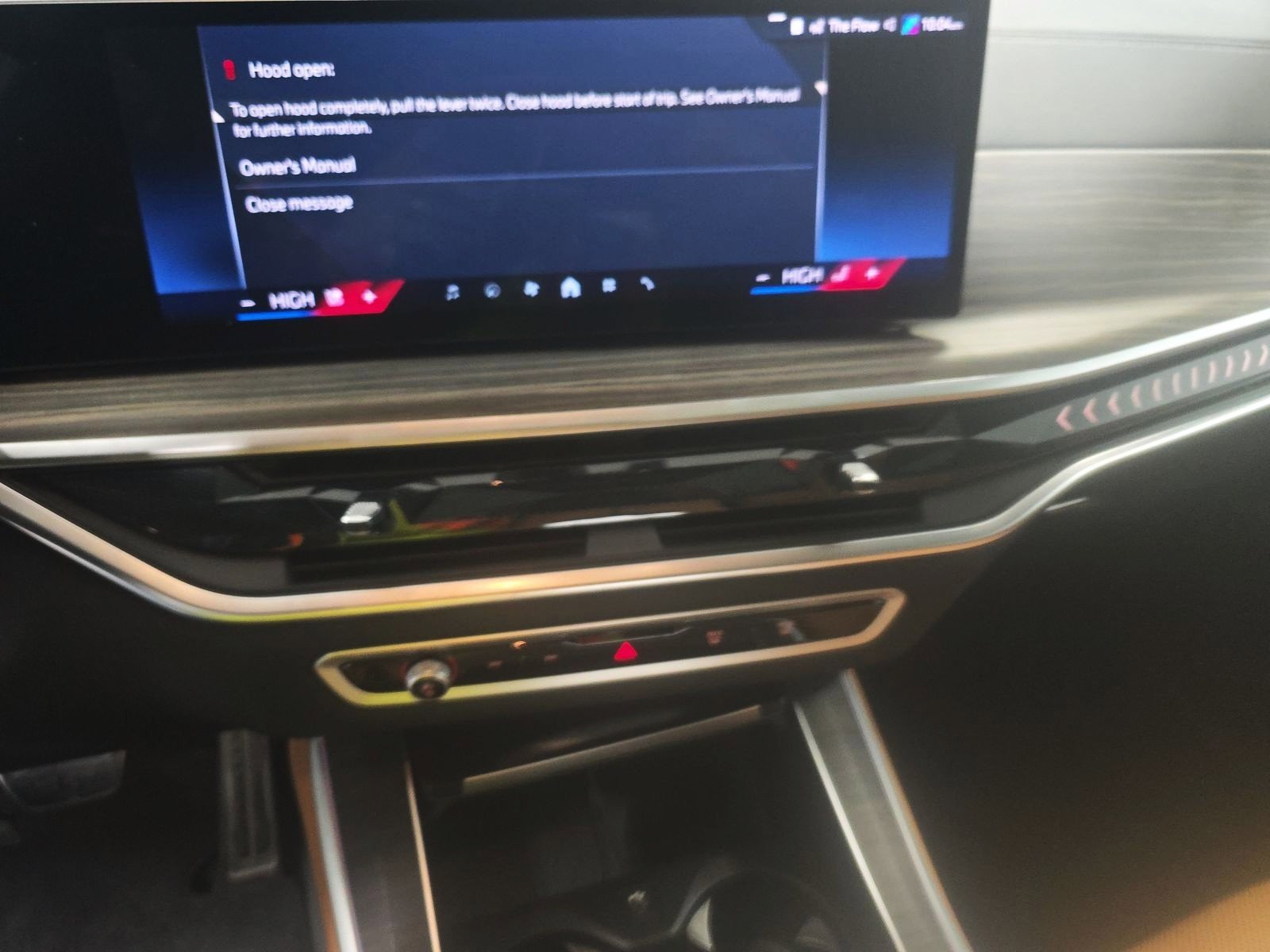 Used 2024 BMW X5 xDrive40i w/ M Sport Package image 11