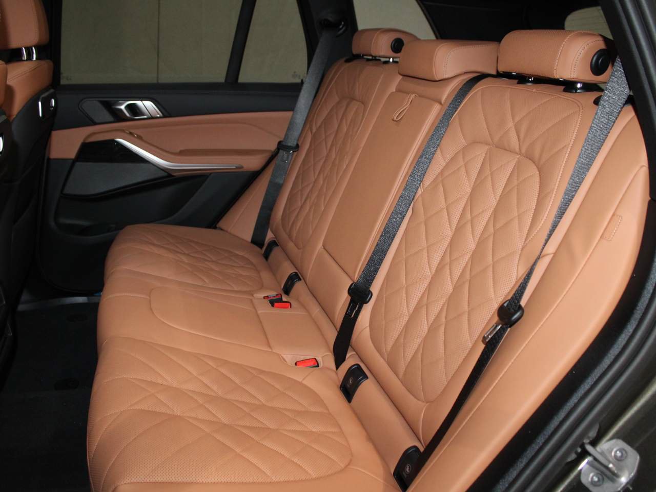 Used 2026 BMW X5 sDrive40i w/ M Sport Package RWD image 17