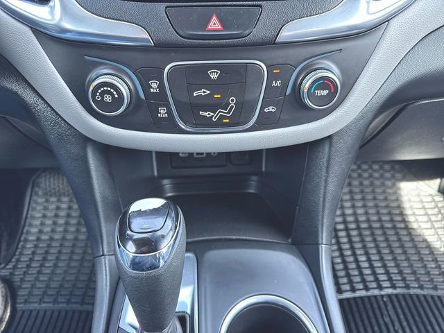 Used 2020 Chevrolet Equinox LS w/ LS Convenience Package image 17