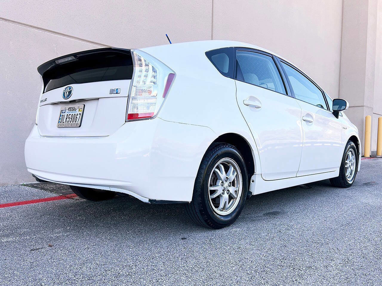 Used 2010 Toyota Prius Five image 11