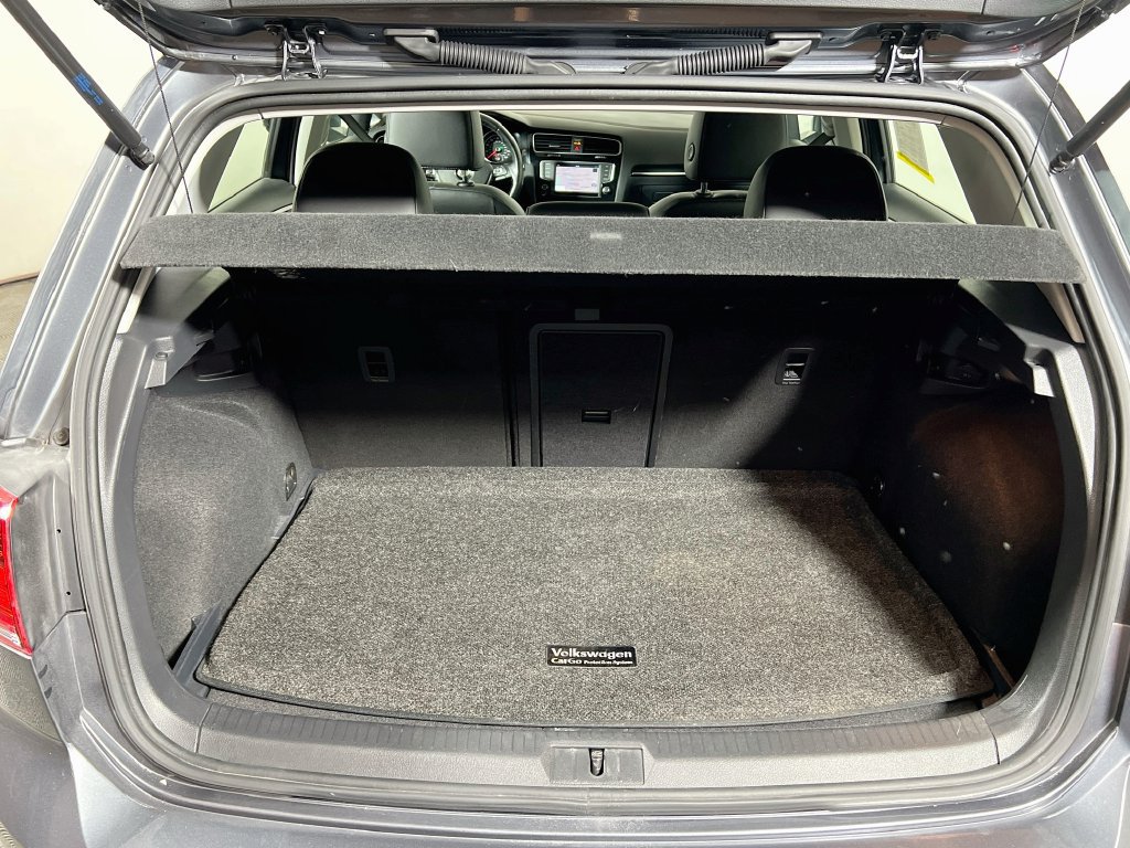 Used 2017 Volkswagen Golf SEL FWD image 24