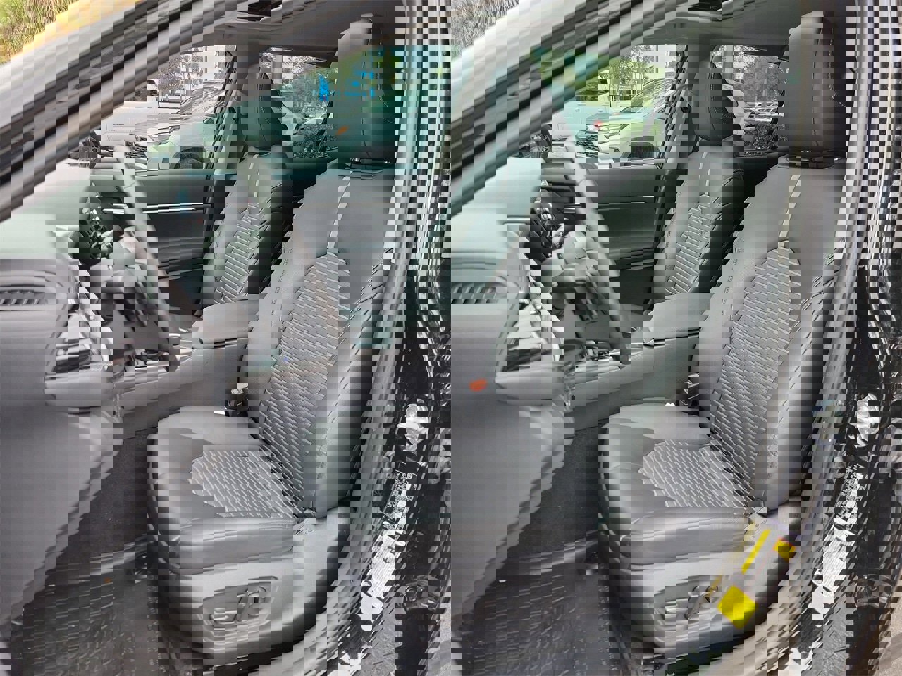 Used 2024 Toyota Camry SE image 16