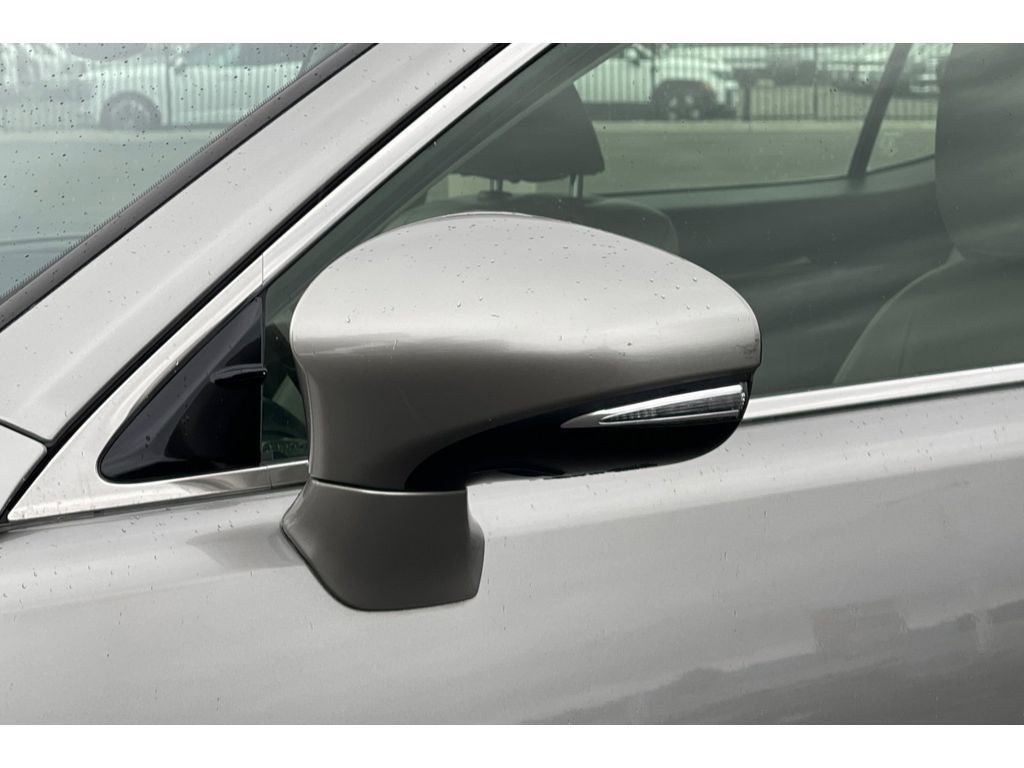 Used 2017 Lexus ES 300h image 52