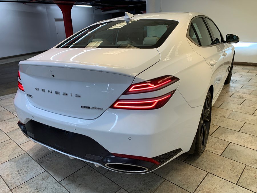 Used 2023 Genesis G70 3.3T w/ Sport Prestige Package AWD/4WD image 9