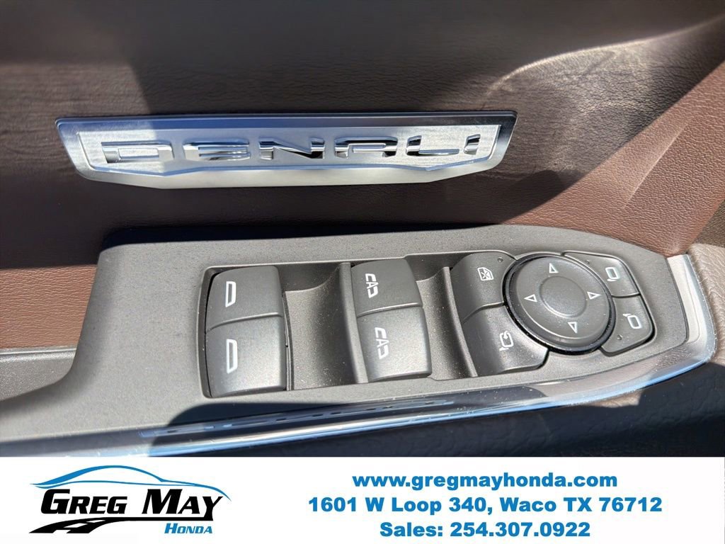 Used 2025 GMC Sierra 1500 Denali w/ Denali Reserve Package AWD/4WD image 19