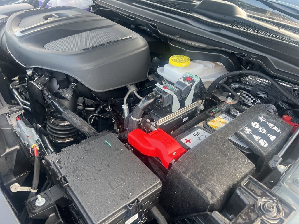 New 2026 RAM 1500 4x4 Crew Cab image 7