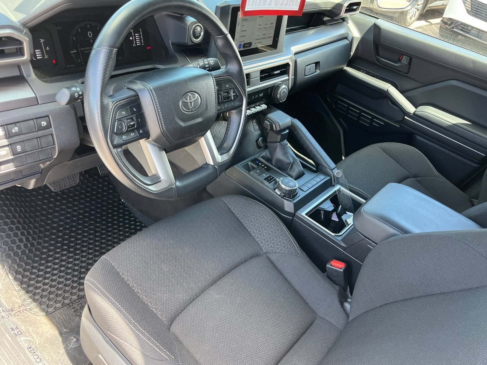 Used 2025 Toyota 4Runner SR5 AWD/4WD image 16