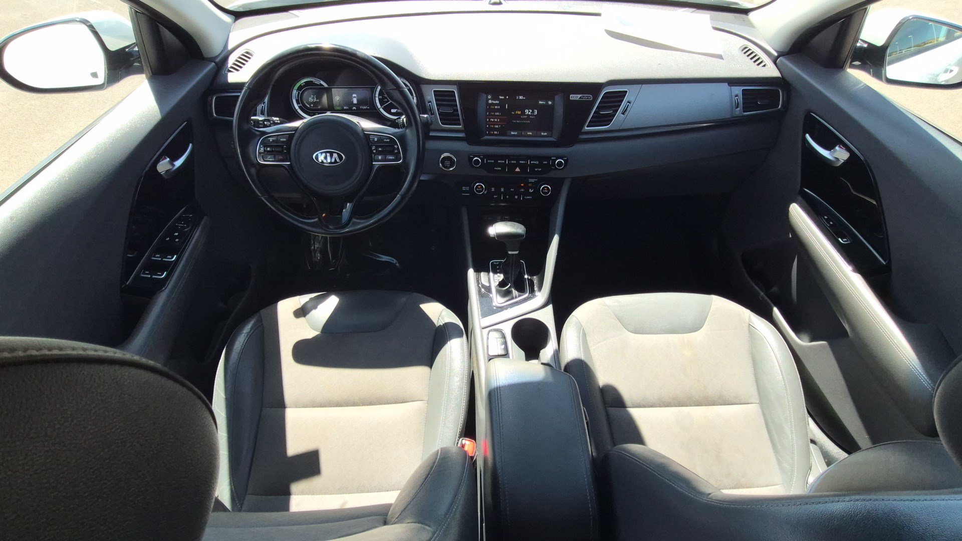 Used 2019 Kia Niro EX FWD image 26