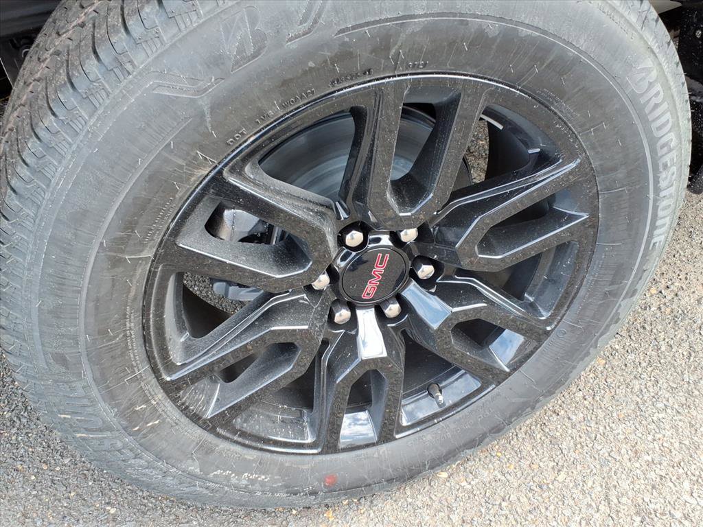 New 2026 GMC Sierra 1500 Elevation image 7