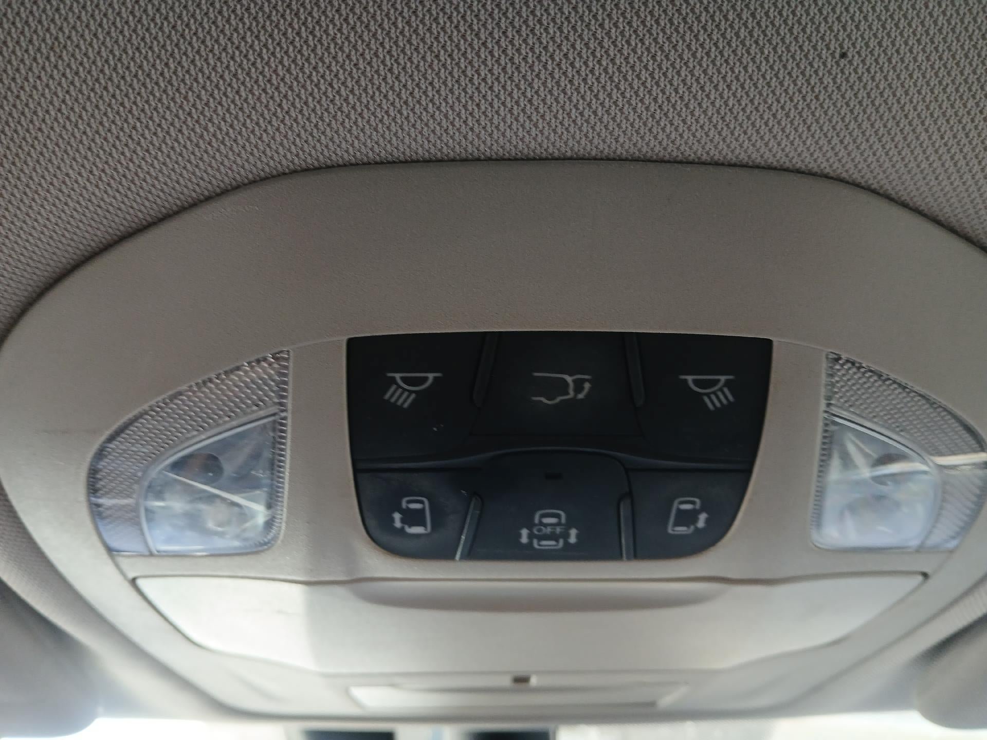 Used 2021 Chrysler Pacifica Touring-L w/ Premium & Safety Sphere Group FWD image 43