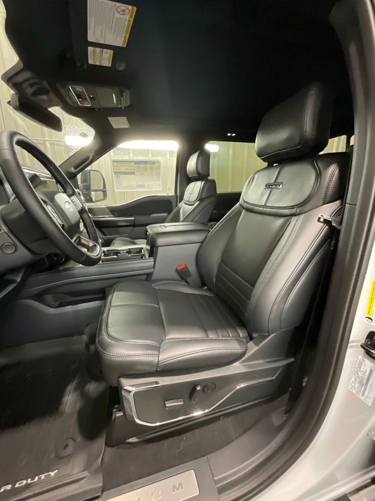 New 2026 Ford F250 Platinum w/ FX4 Off-Road Package image 9