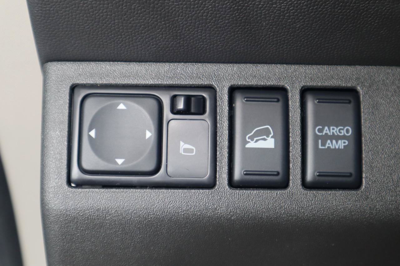 Used 2013 Nissan Frontier PRO-4X AWD/4WD image 54