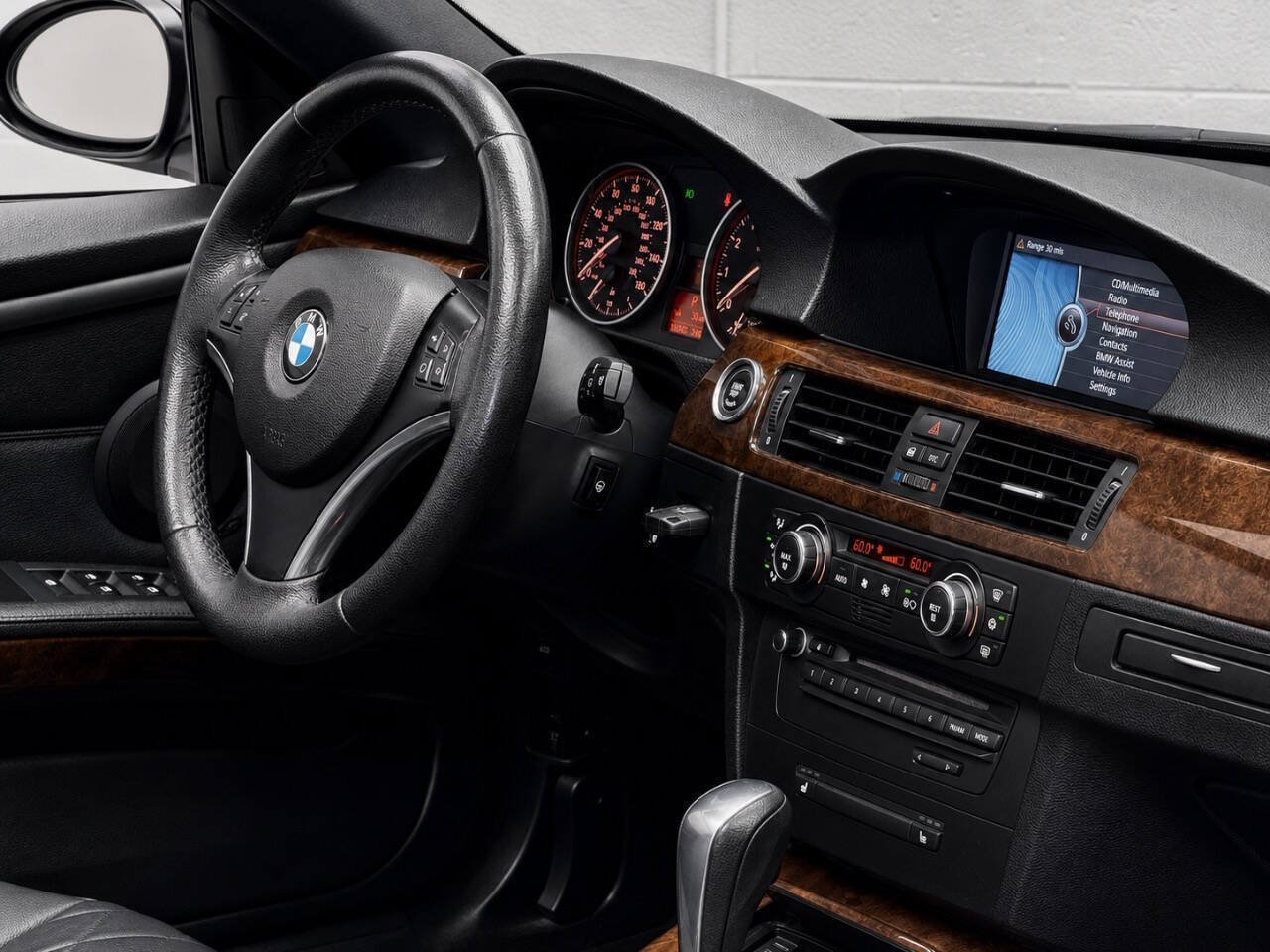 Used 2009 BMW 328i Convertible RWD image 12