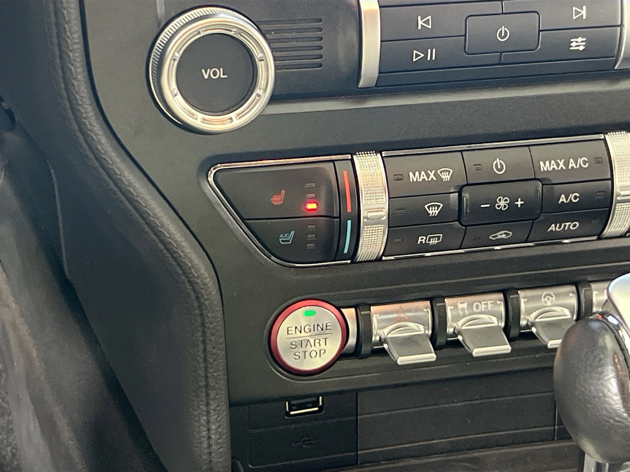 Used 2019 Ford Mustang GT Premium image 20