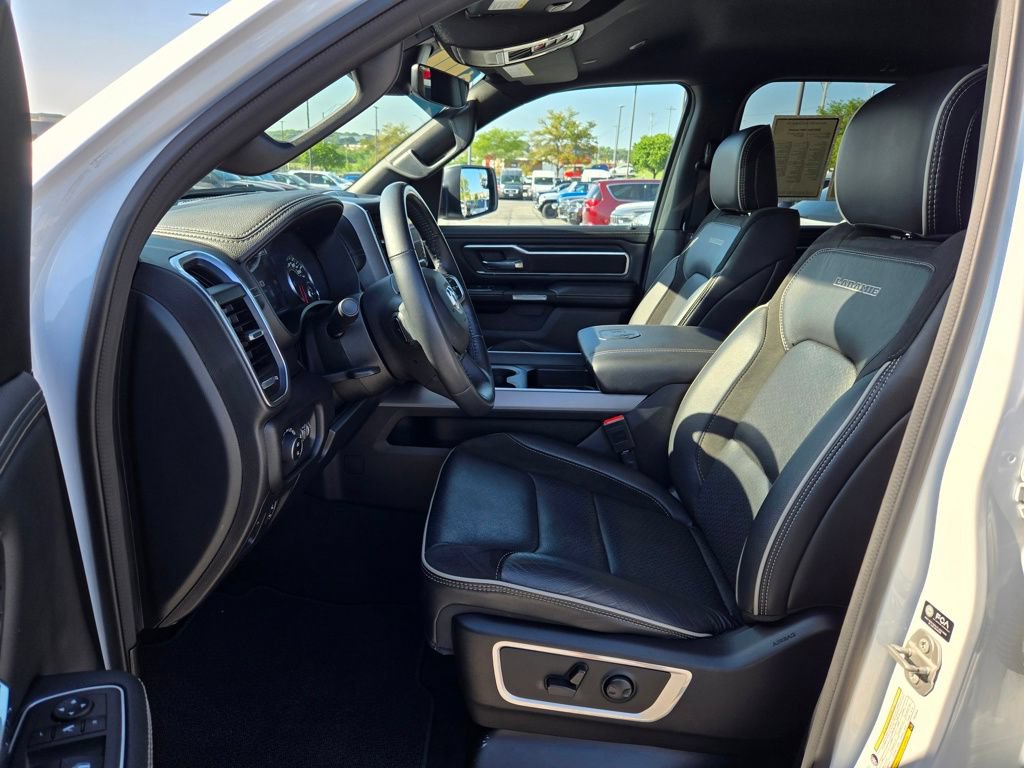 Used 2023 RAM 1500 Laramie AWD/4WD image 17