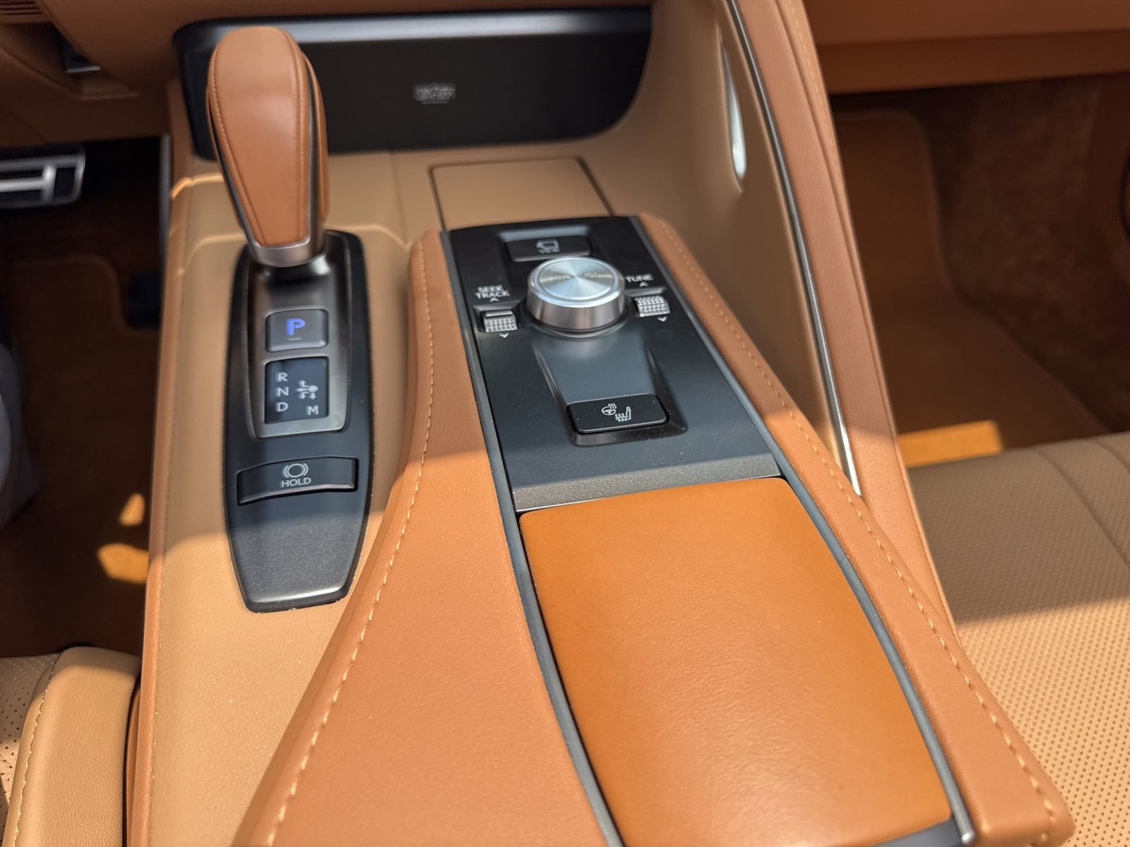 Used 2024 Lexus LC 500 Convertible w/ Touring Package RWD image 24