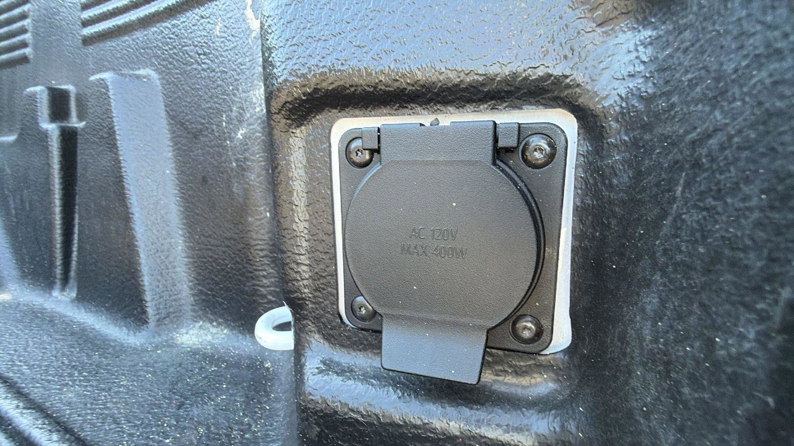 Used 2025 Chevrolet Silverado 2500 LT w/ All Star Edition image 12