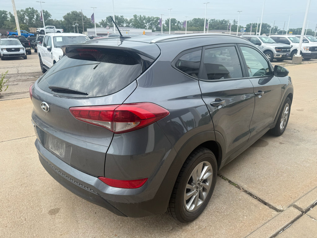 Used 2016 Hyundai Tucson SE w/ Option Group 02 FWD image 9