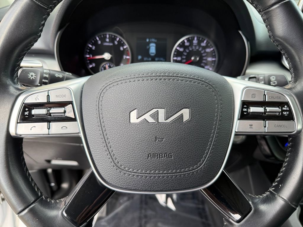 Used 2022 Kia Telluride LX image 23