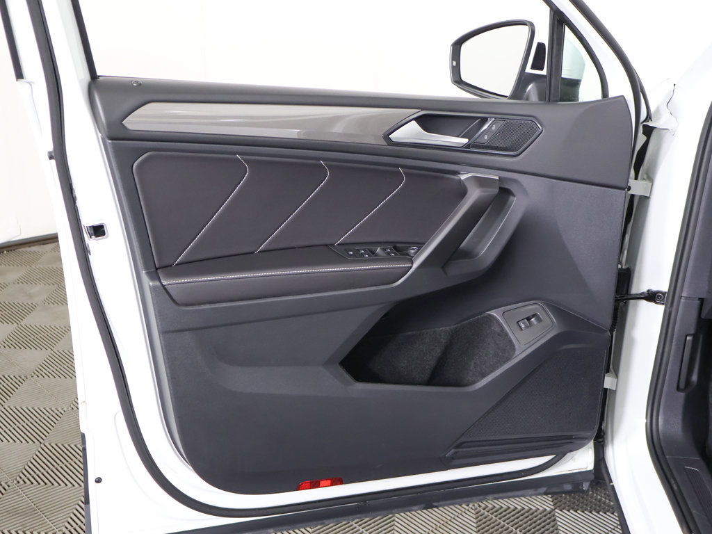 Certified 2024 Volkswagen Tiguan SE AWD/4WD image 22