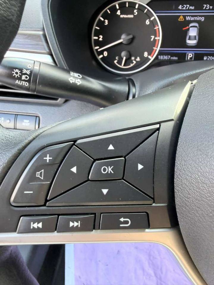 Used 2025 Nissan Altima 2.5 SV image 18