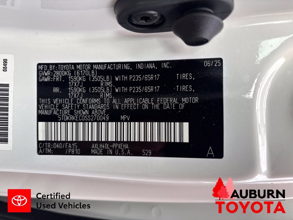 Certified 2025 Toyota Sienna LE FWD image 14