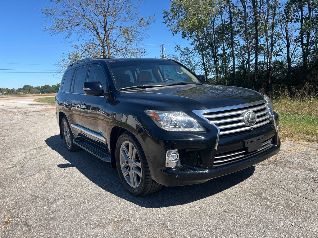 Used 2014 Lexus LX 570 4WD image 1