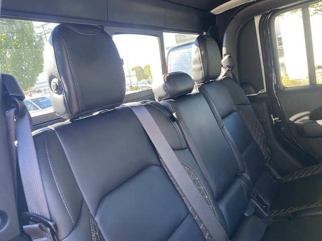 Used 2021 Jeep Gladiator Overland image 30
