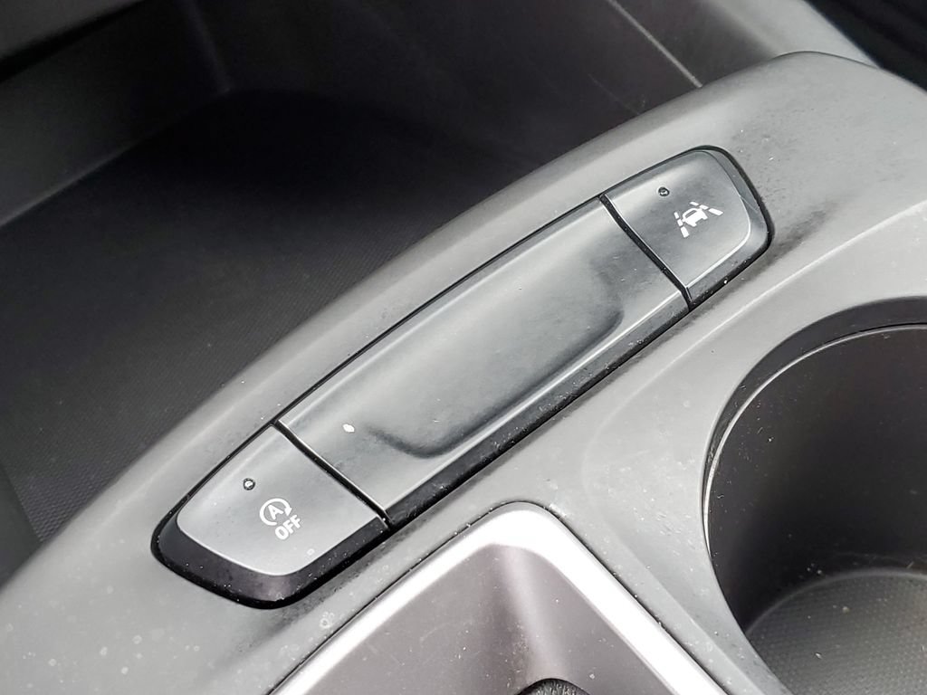 Used 2024 Chevrolet Trax LS w/ LS Convenience Package FWD image 19