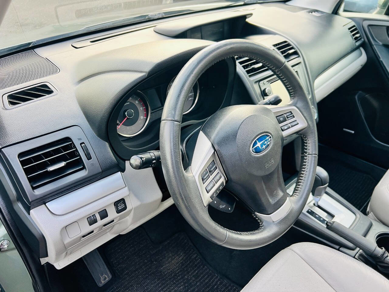 Used 2015 Subaru Forester 2.5i Limited image 18