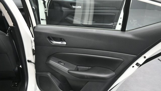 Used 2021 Nissan Altima 2.5 S FWD image 16